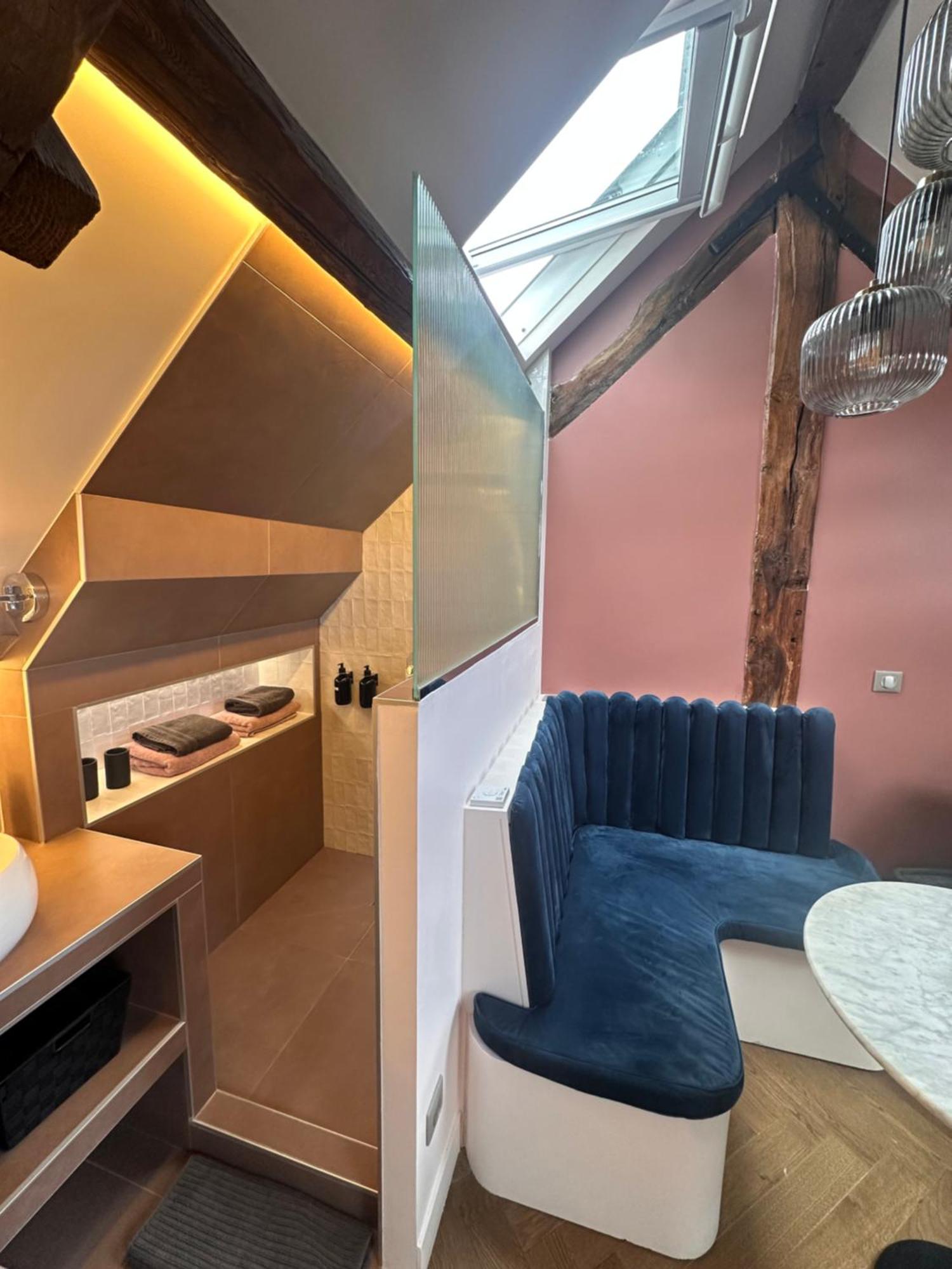 Nid D'Amour Sous Les Toits ! Honfleur Kültér fotó